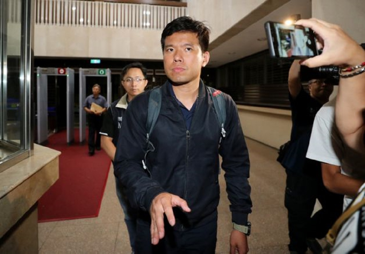 ▲國安局人員遭爆利用總統出訪勤務走私菸品，調查局新北市調處 22 日約談2名國安局人員到案， 23 日凌晨依違反懲治走私條例等罪移送到台北地檢署。（中央社記者張皓安攝 108年7月23日）
