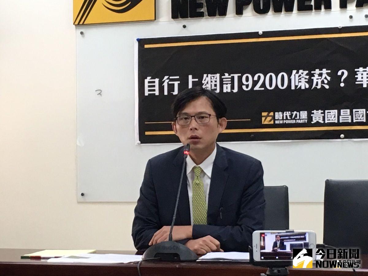 ▲黃國昌表示，國安局多人涉案，但前一天他問副局長時，對方仍稱不知情。 (圖/記者吳承翰攝)