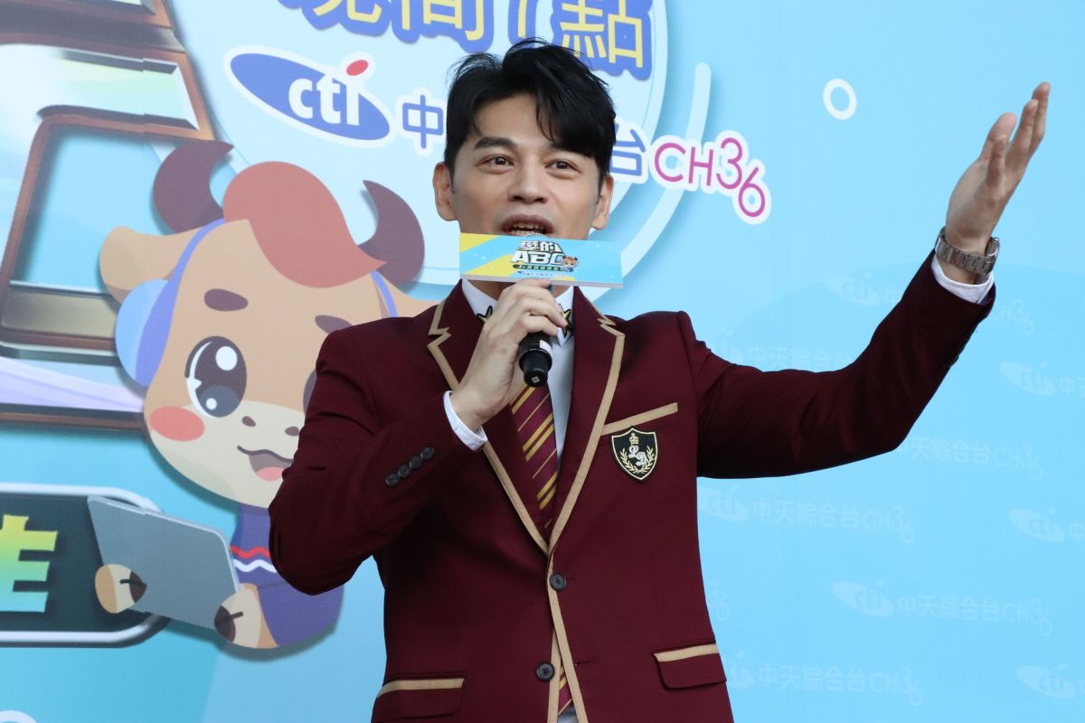 ▲ 阿Ken重返中天憶起悶鍋戰友，盼邀老班底上節目秀英文。（圖／中天提供）