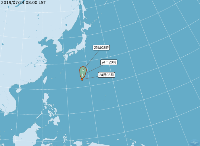 ▲位在日本南方海面熱帶性低氣壓，最快今（ 24 ）日發展為輕度颱風「百合」，預估路徑將往日本方向前進。（圖／中央氣象局）