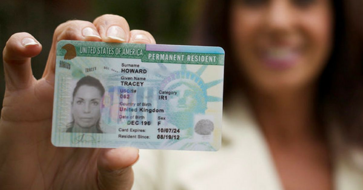 ▲未來取得綠卡的費用將會增加。（圖／美聯社／達志影像）