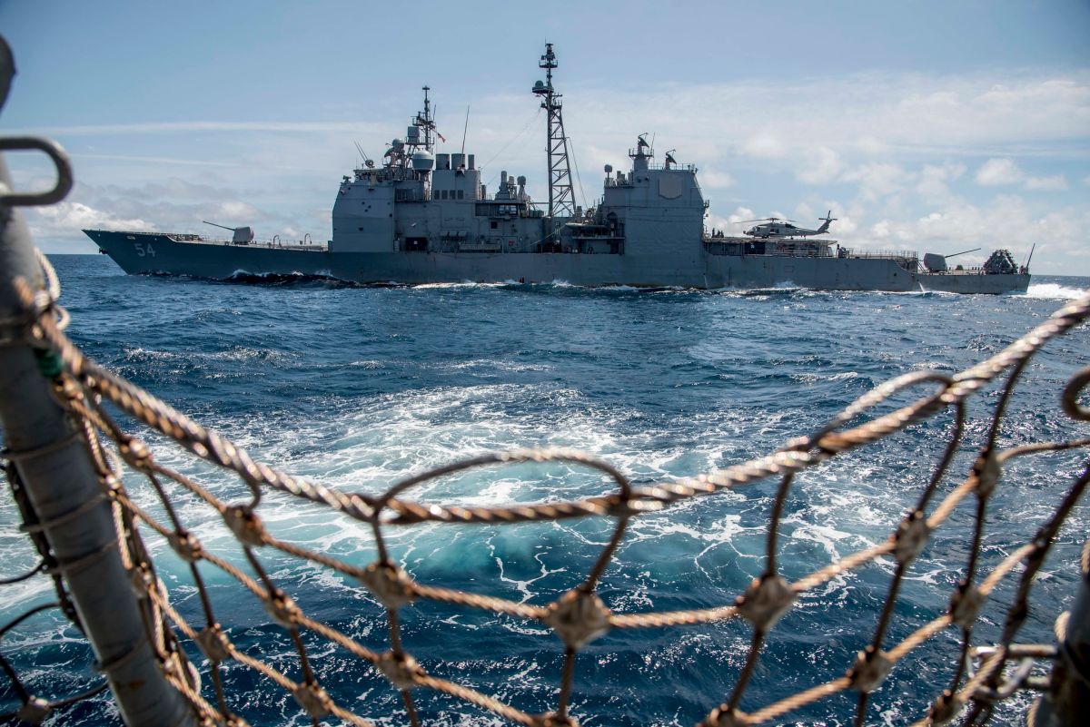 ▲美軍神盾艦安提坦號（USS Antietam，CG-54）通過台海。（圖／美國海軍）