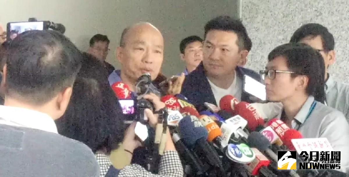 ▲針對總統專機走私香菸案，高雄市長韓國瑜擔憂法總統蔡英文的用人政治和領導中華民國的能力。（圖／記者郭凱杰攝，2019.07.25）