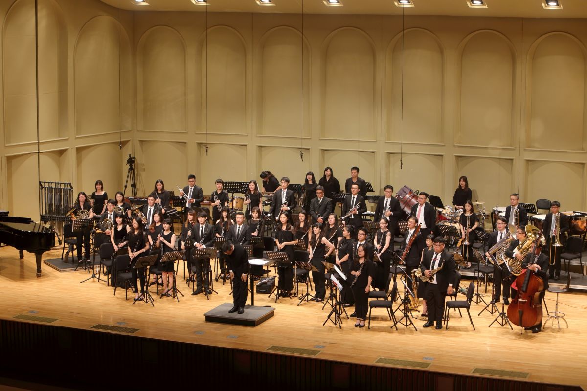 ▲嘉義大學誠摯邀請民眾於8月3日下午2時30分至民雄校區大學館，欣賞該校音樂系校友管樂團十週年「榮耀十刻」音樂會精彩的演出。（圖/嘉大音樂系校友會提供）