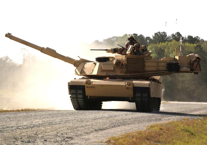▲美國M1A1戰車自推出後幾經改良，目前廣為世介紹許多國家陸軍採用，並被軍火商冠以地表最強戰車最為銷售口號。（圖／美國國防部）