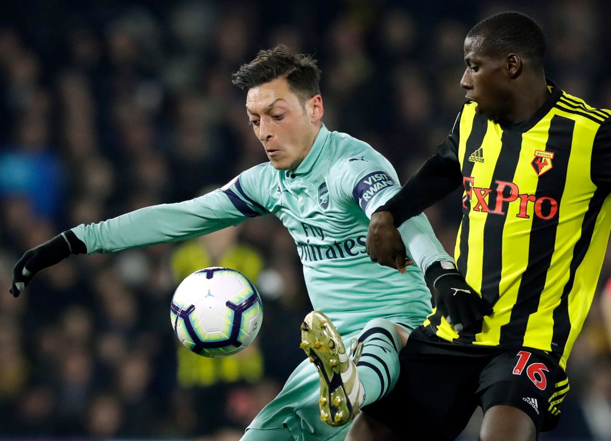 ▲知名足球明星厄齊爾，日前與隊友、太太在倫敦遇上歹徒持刀追逐，所幸毫髮無傷。（圖／美聯社／達志影像）