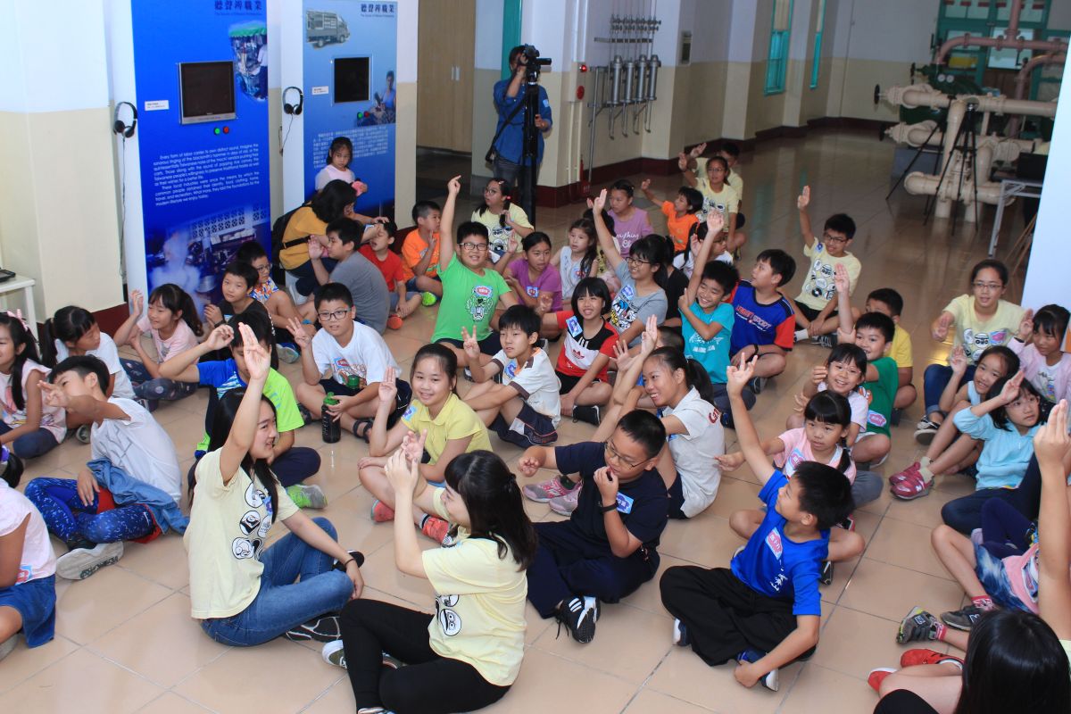 ▲國家廣播文物館廣播夏令營，讓學員現聲當童話主角。（圖/國家廣播文物館提供，2019.07.27）