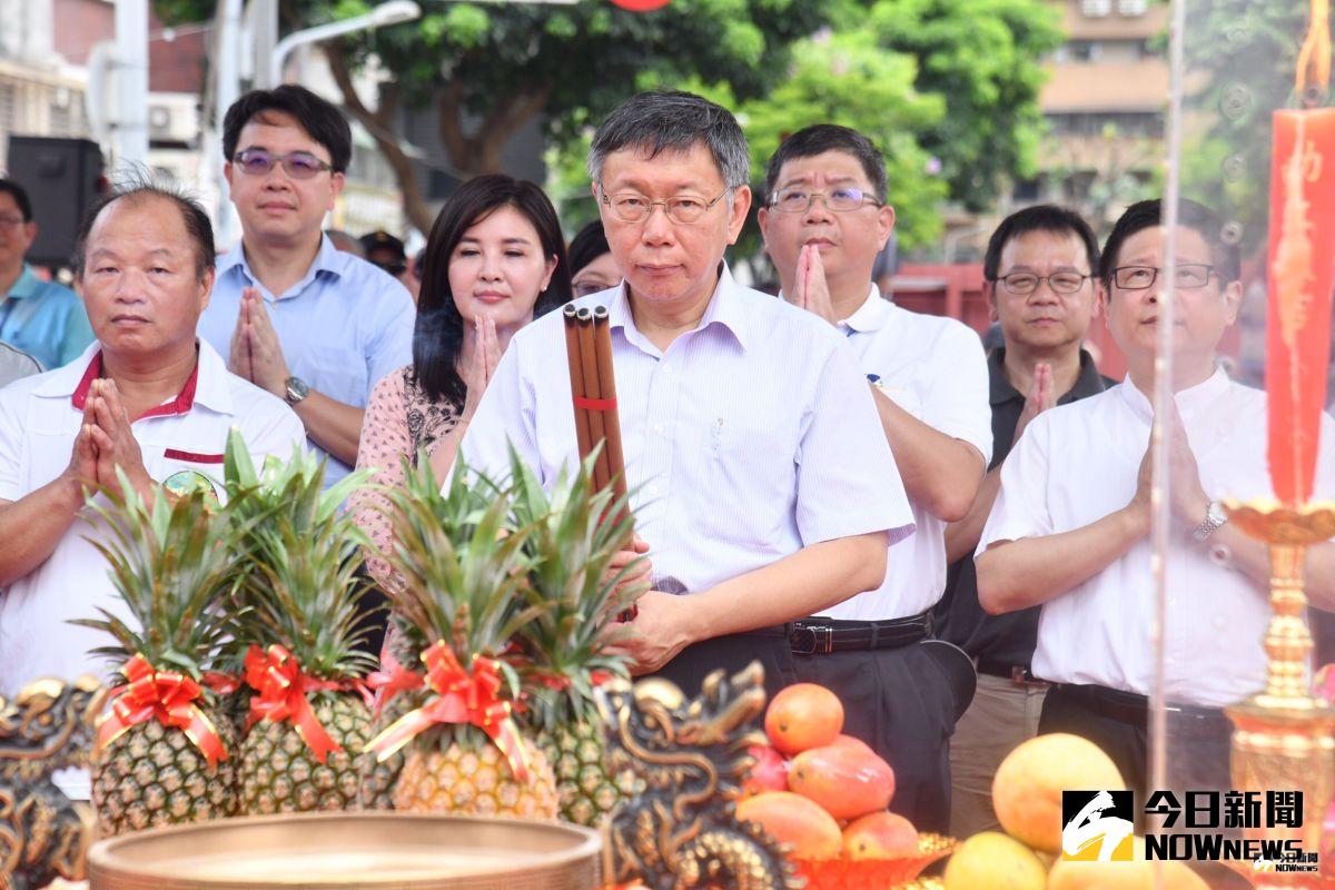 國民黨28日舉行全國代表大會，總統候選人韓國瑜致詞時，要僑胞向外國政府告蔡英文的洋狀。對此，台北市長柯文哲29日表示，蔡英文政府是哪裡不對？（圖／記者林柏年攝，2019,07,29)