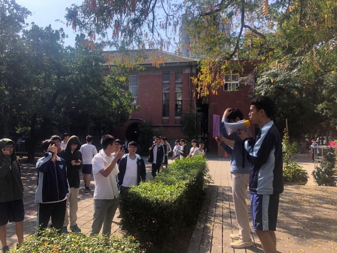 許伯崧指出放榜新聞並非只能報導誰考得多好，可以朝教育結構性議題探索。（照片提供：歐孟哲）