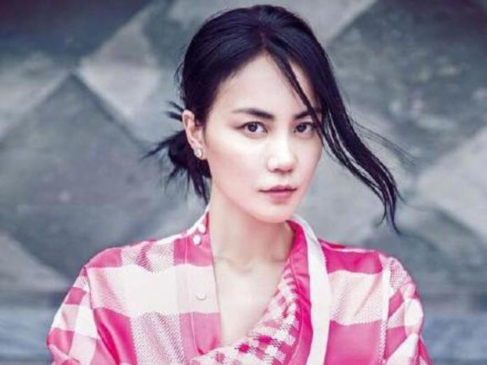 王菲女李嫣患兔唇經4次修復！她術後絕美照片曝　粉絲讚：像媽媽