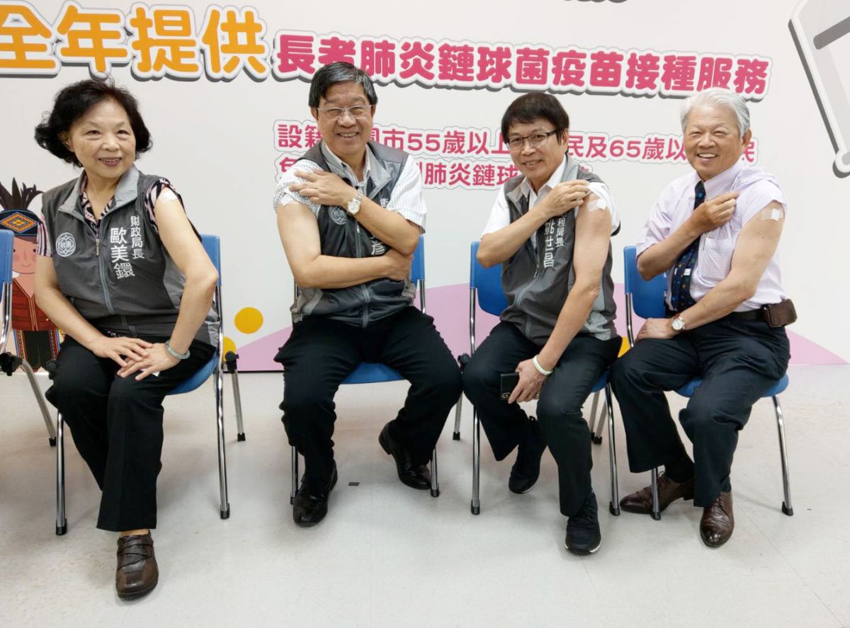 ▲王文彥表示，接種疫苗不僅可以增加免疫力、降低發病，也可減輕症狀及併發症發生，為遠離肺炎最有效的方式，不分時節全年均可接種。（圖／衛生局提供）