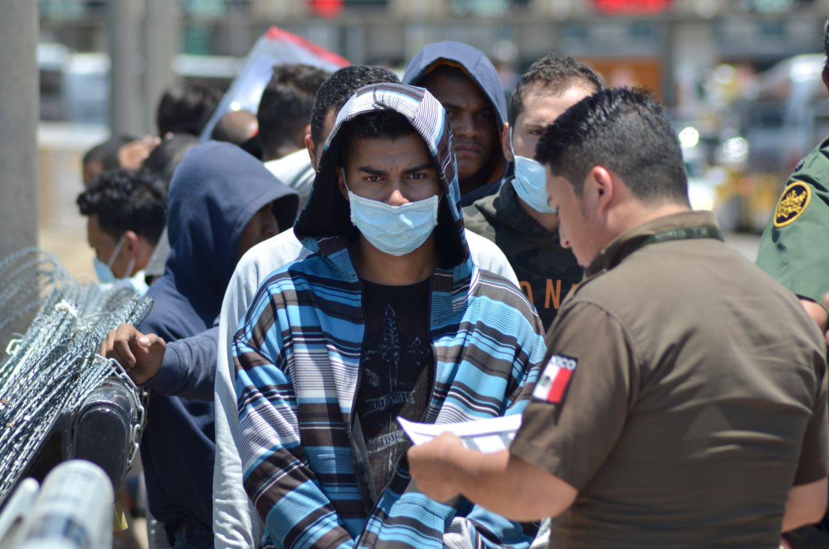 ▲拜登政府今天提議對尋求庇護者實施嚴格的新規定，稱政府希望在COVID-19防疫措施解除後，能防止大量移民湧入美國南部邊界。資料照。（圖／美聯社／達志影像）