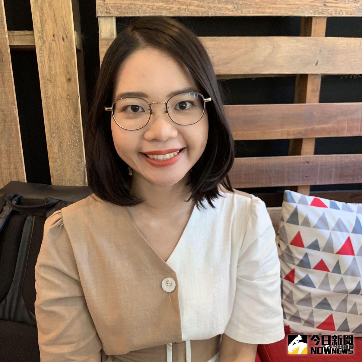 雖然總統蔡英文身陷私菸案風暴中，不過時代力量近期爆發路線之爭，時代力量台北市議員黃郁芬、林亮君卻發起「一起撐台灣，總統唯一支持蔡英文」連署，希望黨中央明天能明確表態支持蔡英文選總統。（圖／黃郁文辦公室提供)