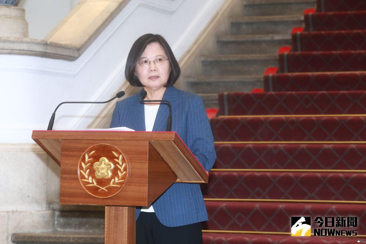 ▲總統蔡英文親上火線，強調私菸案她的態度是，不迴避也不護短。（圖／記者葉政勳攝 , 2019.08.01）