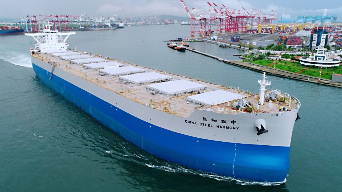 ▲中鋼運通公司所屬中鋼和諧號散裝貨輪首航高雄港。(圖／記者黃謝美蘭攝，2019.08.01)
