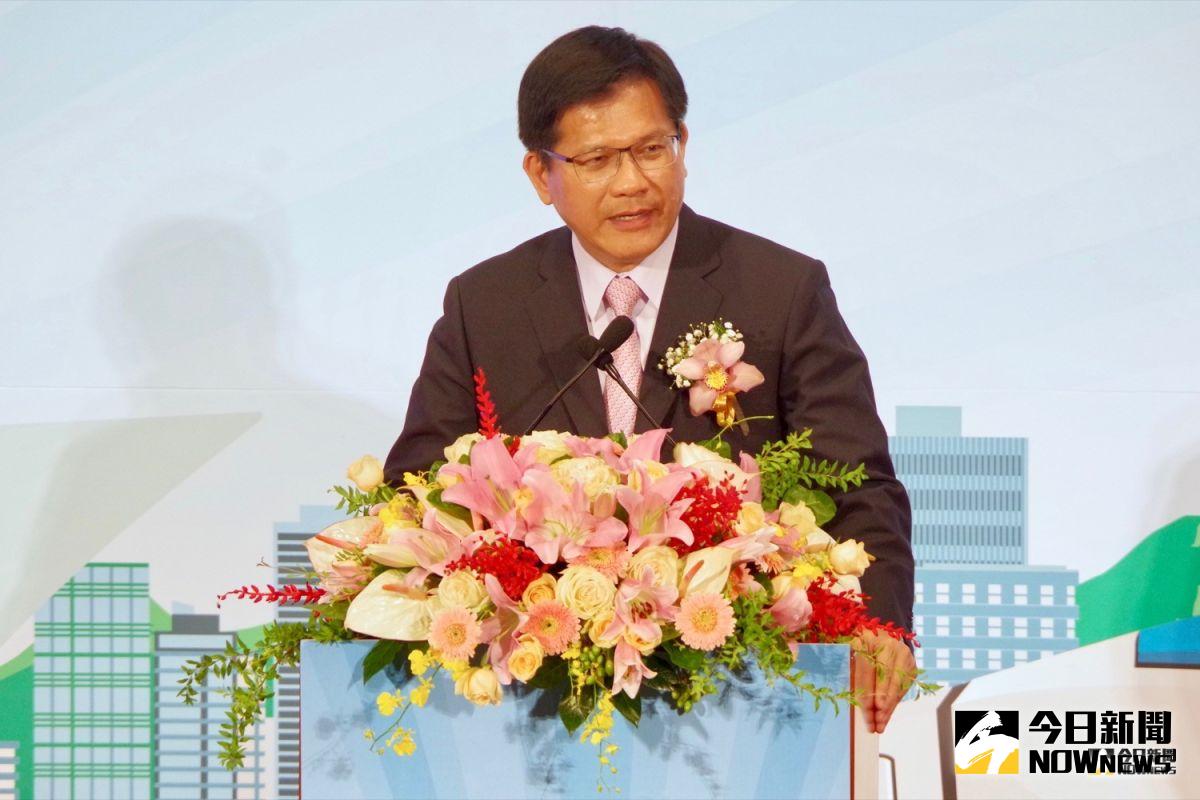 ▲受陸客不來影響，交通部預估今年入境旅客人次為 1,120 萬人次，數字較原本交通部預期 1,200 萬人次減少，部長林佳龍強調，陸客影響是一定有的，不過會從國旅及其他國際觀光客補回來。（圖／記者陳致宇攝, 2019.08.01）