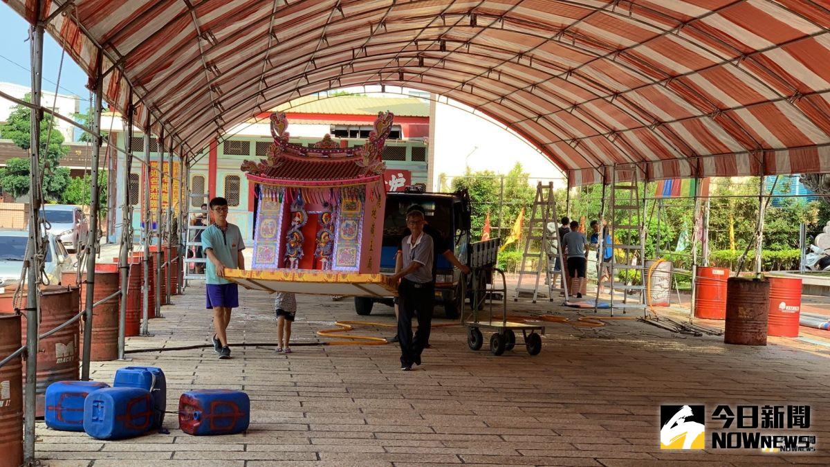 ▲農曆7月1日鬼門開，「好兄弟」趁這時出來溜達，坊間流傳許多鬼月時禁忌，可能稍不注意就會不小心觸犯。（圖／記者陳雅芳攝，2019.08.01）