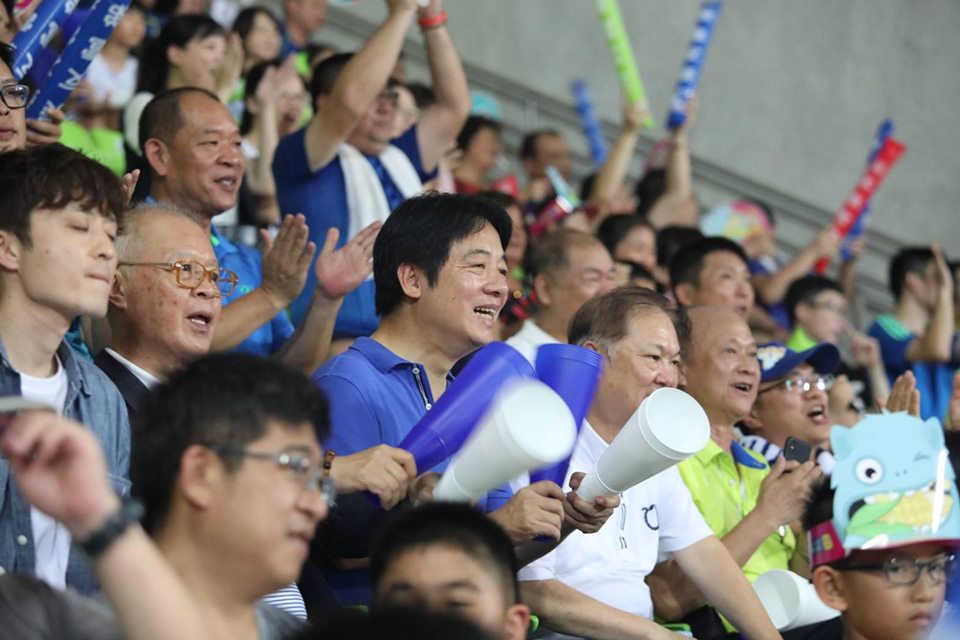 ▲前行政院長賴清德現身U-12少棒賽冠亞軍賽，為台灣小將加油。（圖／翻攝賴清德臉書）