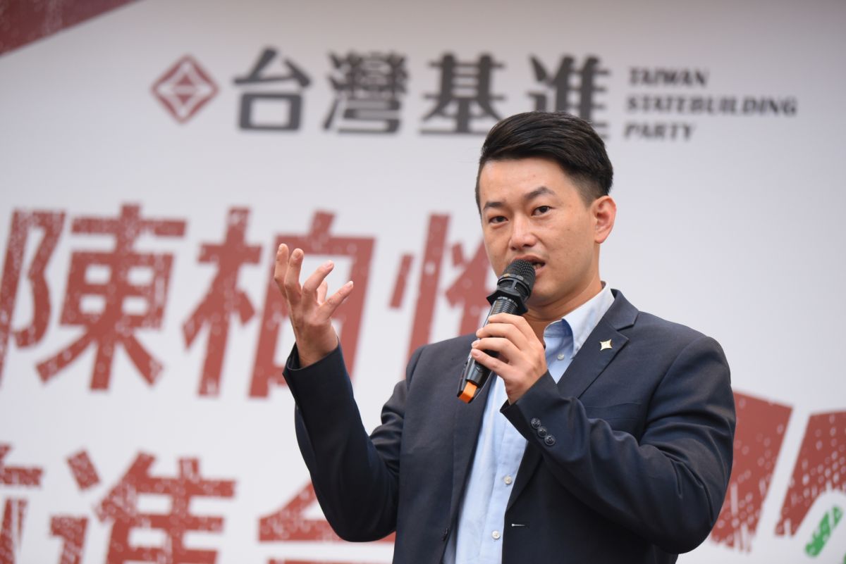 ▲民進黨與台灣基進黨宣布台中第2選區，由陳柏惟對戰國民黨現任立委顏寬恒。 (圖／民進黨中市黨部提供2019.8.5)