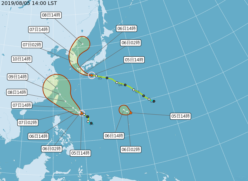 ▲氣象局今（ 5 ）日下午更新預測，利奇馬颱風路徑往西修，中心預計周四、周五會由台灣東北部外海通過；另一熱帶性低氣壓，明日有機會增強為第 10 號颱風柯羅莎，預估不會對台灣造成影響。（圖／中央氣象局）
