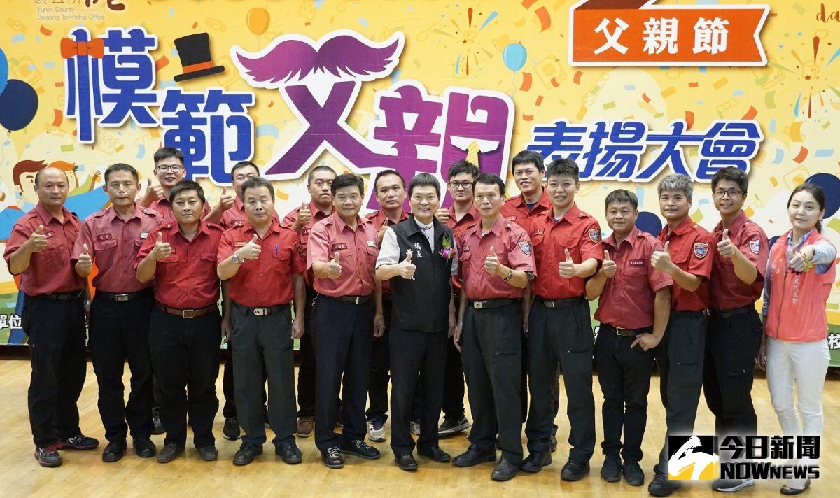 ▲27位警義消從烈火中成功救出6名受困民眾，其英勇事績值得表彰。（圖／記者蘇榮泉攝，2019.08.05）