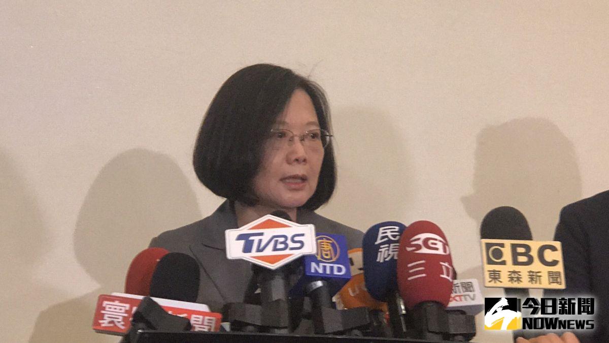 對於，蔡英文近期是否會與周遊列國返台的賴清德碰面、是否還會有「蔡賴配」？蔡英文6日受訪時並未正面回應，只表示，他們一定會有最佳組合。（圖／記者林人芳攝，2019,08,06)