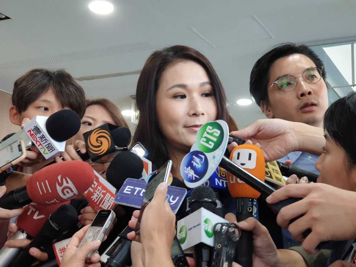 ▲台北市長柯文哲舉行創黨大會，郭台銘辦公室發言人劉宥彤也到場祝福，外界關心8月8日有沒有可能「郭韓會」，為此劉沒有正面回應。(圖／記者許家禎攝，2019.8.6)