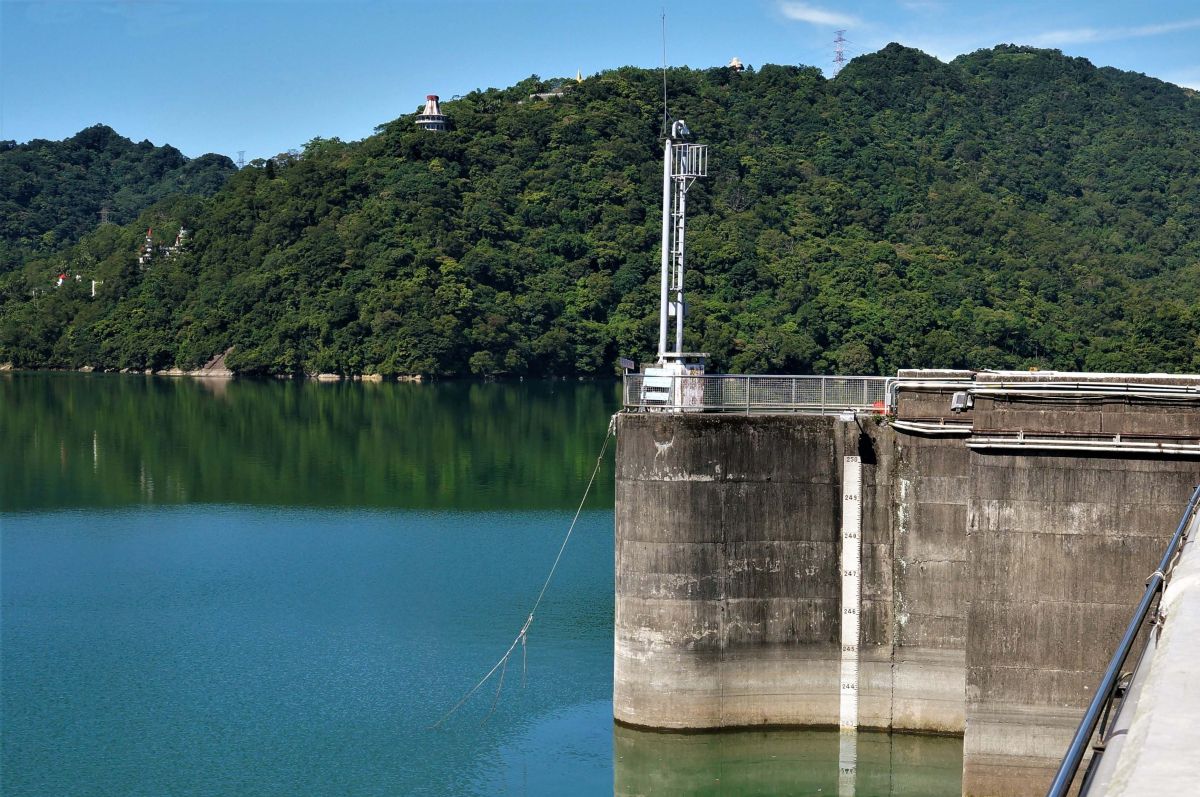 ▲北水局局長江明郎表示，石門水庫截至6日8時，水位242.97公尺，蓄水量約1億8,000萬立方公尺，已控留約1,900萬立方公尺防洪空間。（圖／北水局提供）