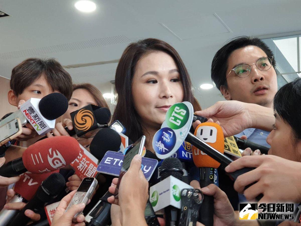 ▲台北市長柯文哲舉行創黨大會，郭台銘辦公室發言人劉宥彤也到場祝福，外界關心8月8日有沒有可能「郭韓會」，為此劉沒有正面回應。(圖／記者許家禎攝，2019.8.6)