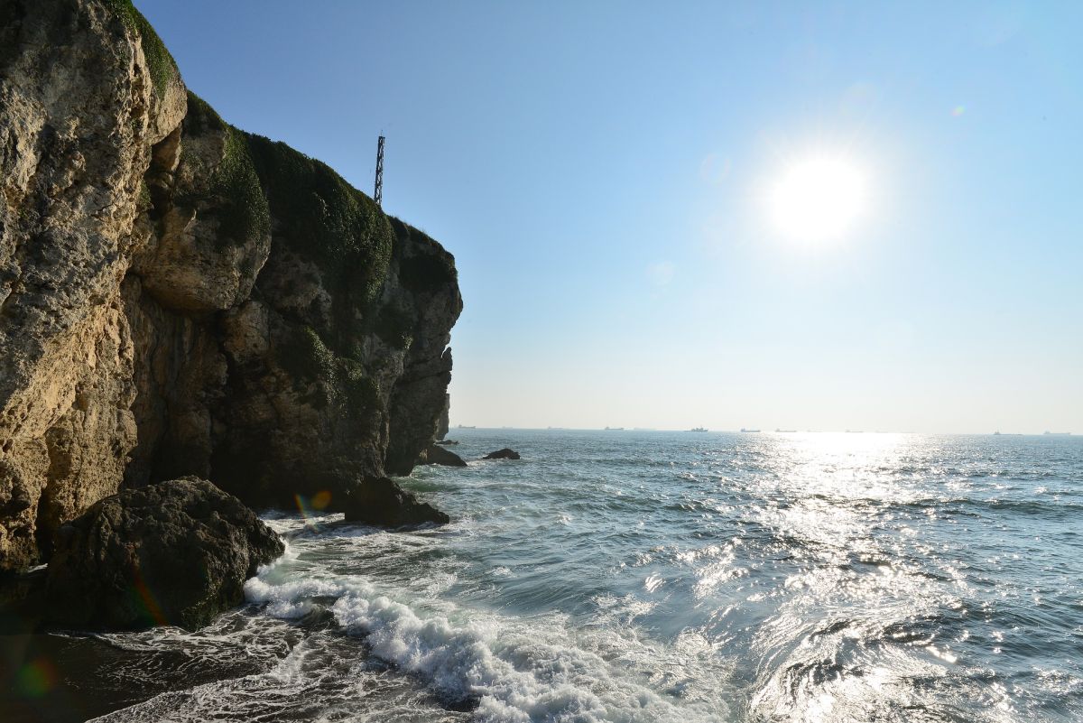 ▲夏天最怕熱傷害，盡可能喝水，並穿著舒適衣物。（圖／截取自pixabay）