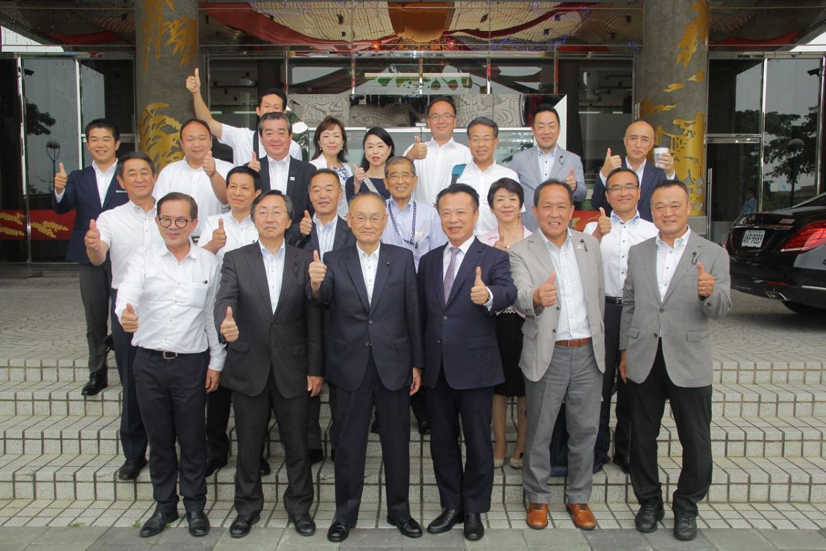 ▲日本靜岡縣議會日華友好聯盟拜訪嘉義縣政府。（圖／嘉義縣政府提供）