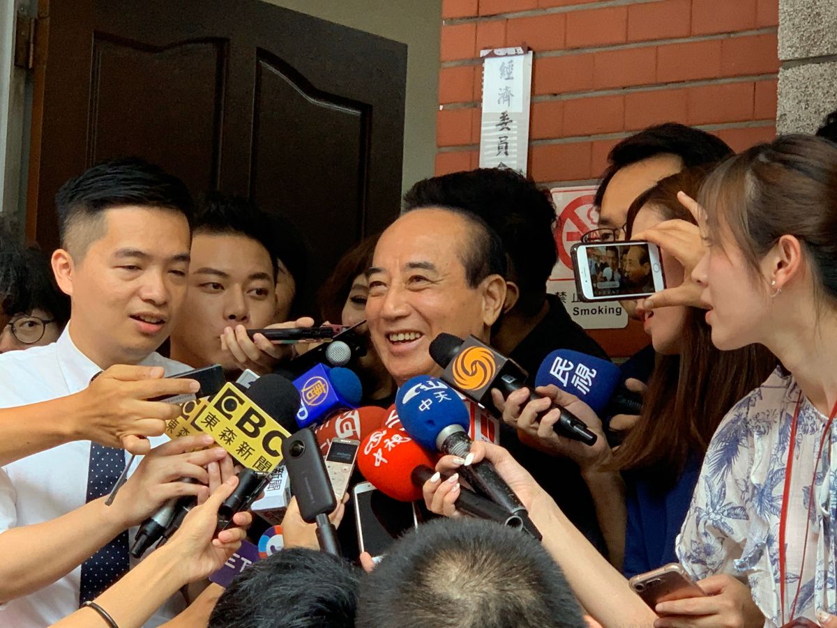 被問到郭王柯是否結盟，王金平說要給旁觀者觀察。 (圖/王金平辦公室提供)