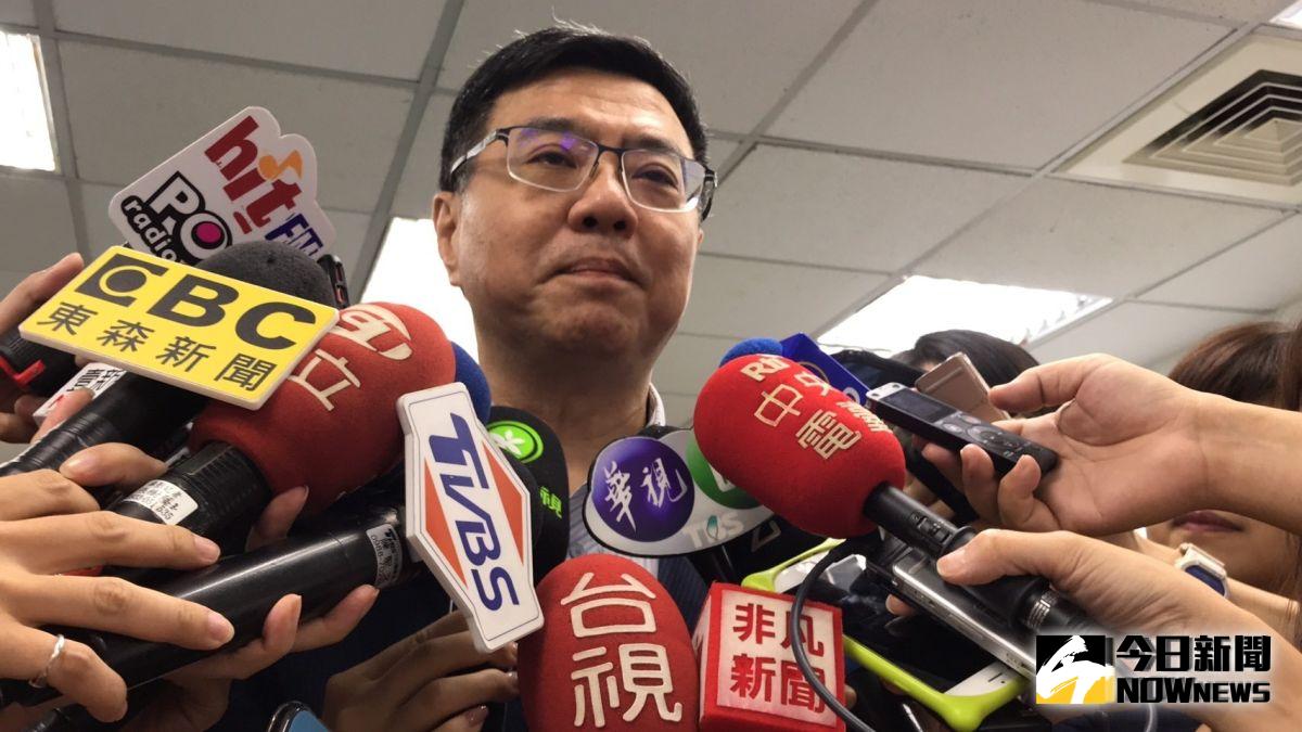 台北市長柯文哲指，禁止雙重黨籍凸顯現階段藍綠心胸狹窄，且目光狹隘一事，民進黨主席卓榮泰7日表示，「那麼歡迎他來加入民進黨」。（圖／記者林人芳攝，2019,08,07)