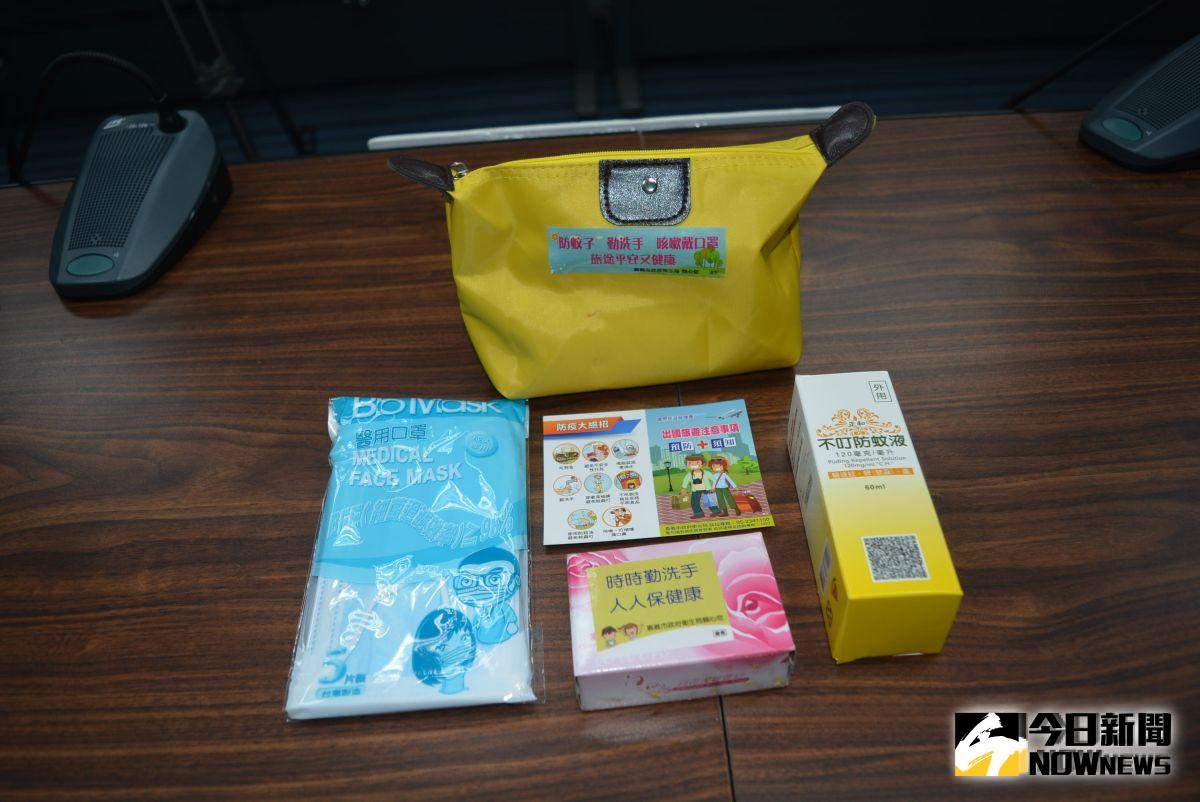 ▲供新住民返鄉時使用的防疫包。（圖／記者郭政隆攝影2019.8.7）