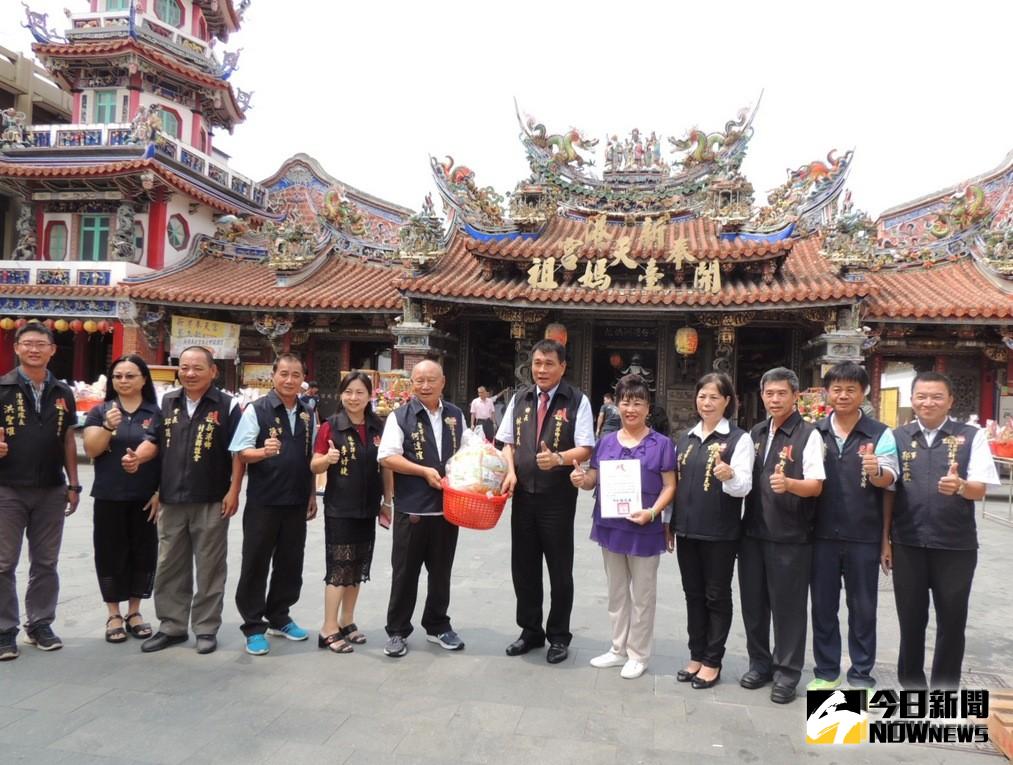 ▲新港奉天宮事隔百多年恢復淡忘的古新港公普科儀，完成連續三天的普度齋壇法會將物資捐贈新港鄉公所做公益。（圖／任禮清攝，2019.8.7)