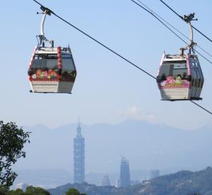 ▲貓纜通車營運至今已 19 年，成為前往貓空品茶、賞夜景主要交通手段。（圖／擷取自台北捷運）