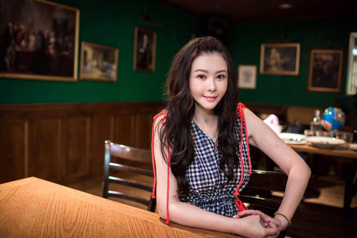 ▲蕭淑慎近照被網友質疑「修修臉」，還撞臉蕭薔。（圖 / 幹大事娛樂提供）