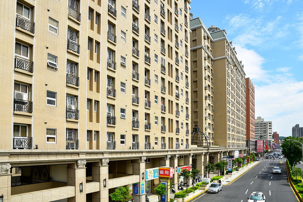 ▲新竹市經國商圈位市區外環，店家林立，機能相當成熟。(圖／信義房屋提供)