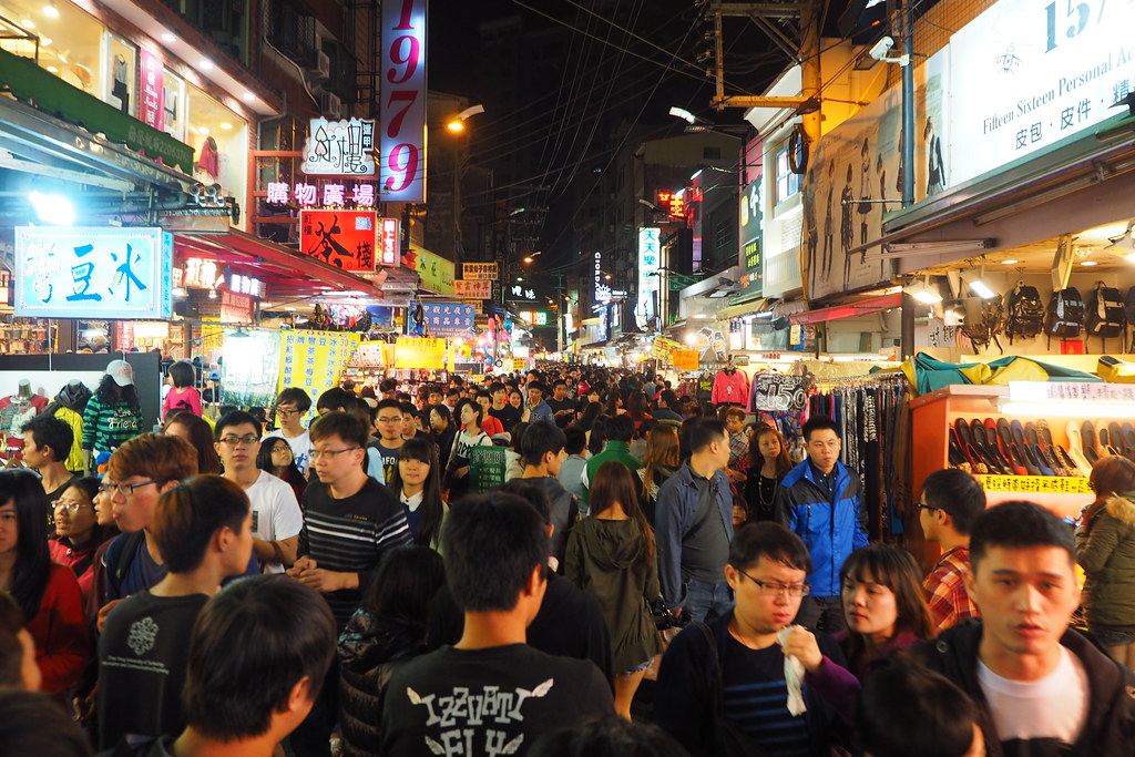 ▲台中逢甲夜市每到假日總是滿滿人潮。（圖／取自 flickr ）