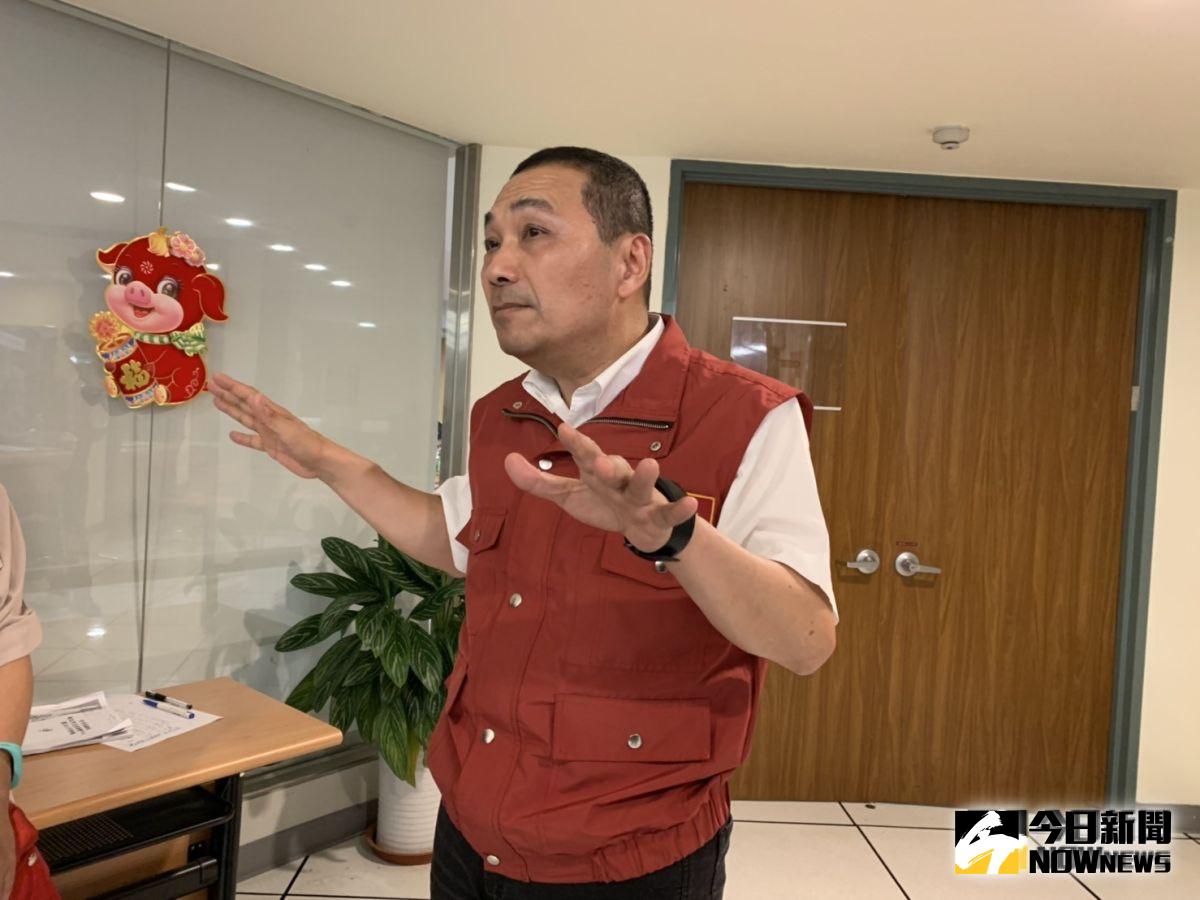 ▲新北市長侯友宜今（8）視察烏來覽勝橋改建工程時，特別指示福山國小校長翁俊生應住校留守。（圖／記者宋原彰攝，2019.08.08）