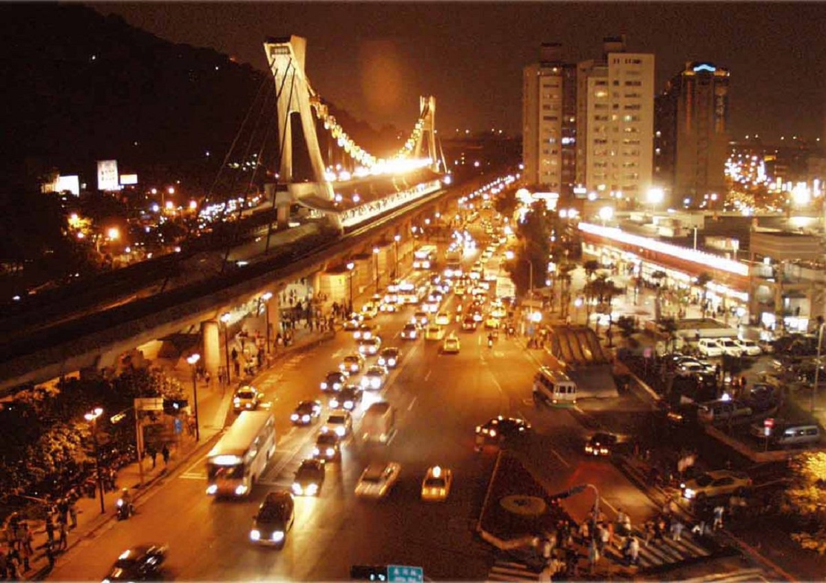 ▲住淡水跟士林哪裡好？眾人答案「超一致」：根本不用選。（圖／翻攝自士林夜市臉書）