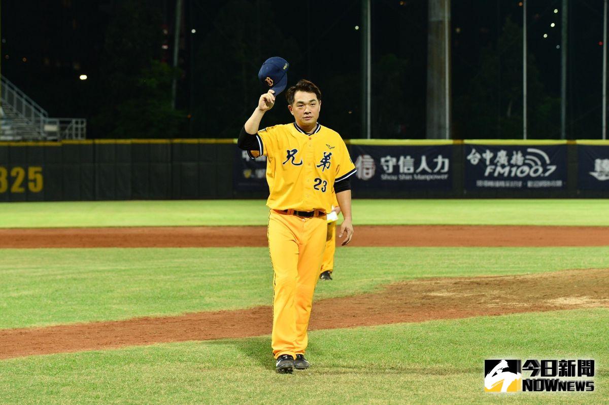 彭政閔在天母棒球場最後一次出賽。（圖／林柏年攝）