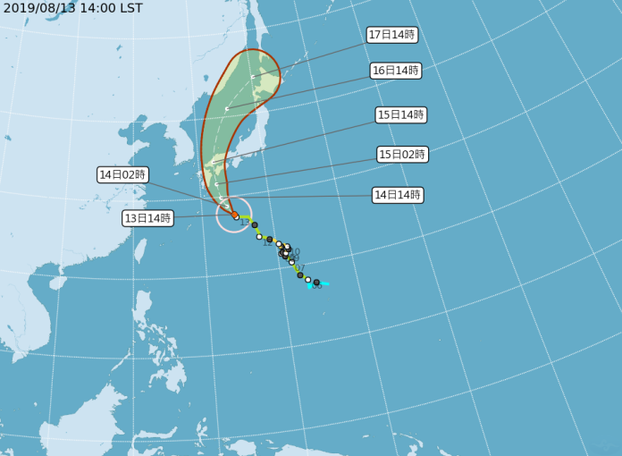 ▲柯羅莎颱風預計 14 日白天暴風半徑會接觸日本陸地，提醒計畫前往日本的旅客要注意航班動態資訊。（圖／中央氣象局）