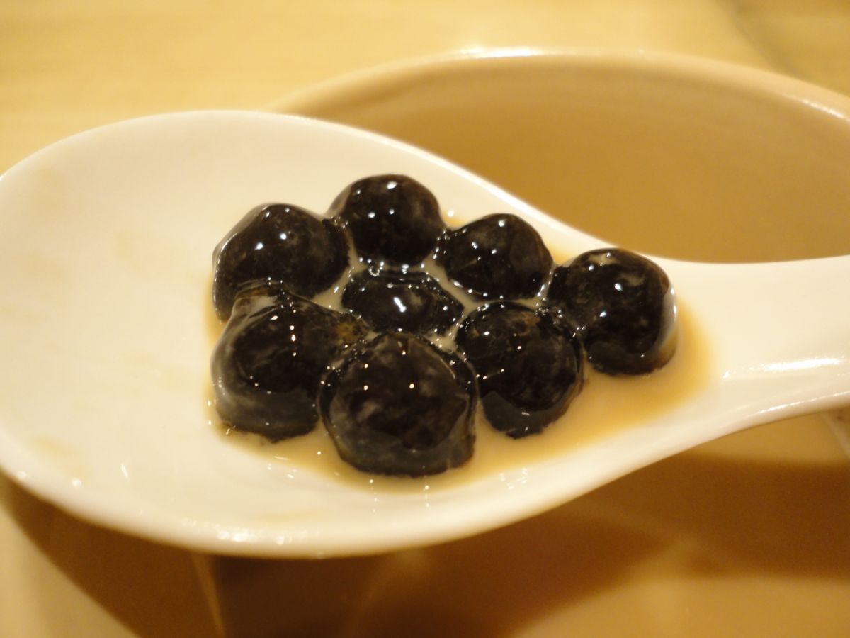 ▲男子把含糖飲料當水喝，竟然血糖爆表身亡。（示意圖／取自 photoAC ）