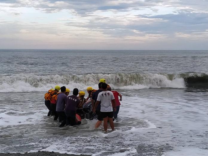 參加夏令營9人落海溺水　8人獲救1人失蹤
