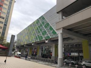 ▲中和捷運站為環狀線與萬大線交會站，因捷運議題，近年房價持穩。（圖／信義房屋提供）  