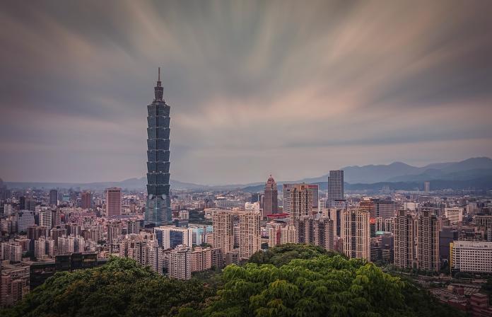 ▲台灣會取代香港成亞洲金融中心嗎？眾人一面倒：做夢！（示意圖／取自pixabay）