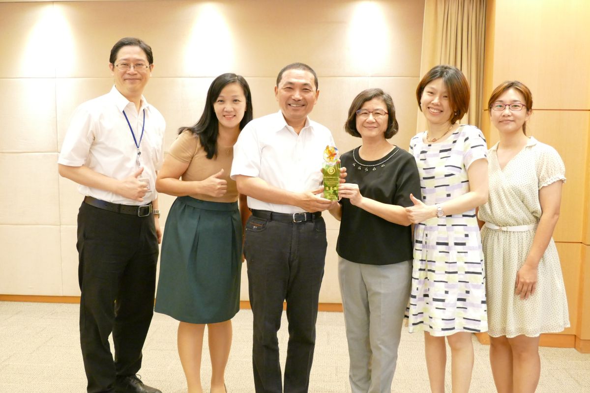 ▲新北市衛生局獲得「107年度衛生教育業務宣導」6都中第一名，侯友宜勉勵再接再厲。（圖／新北市衛生局提供）