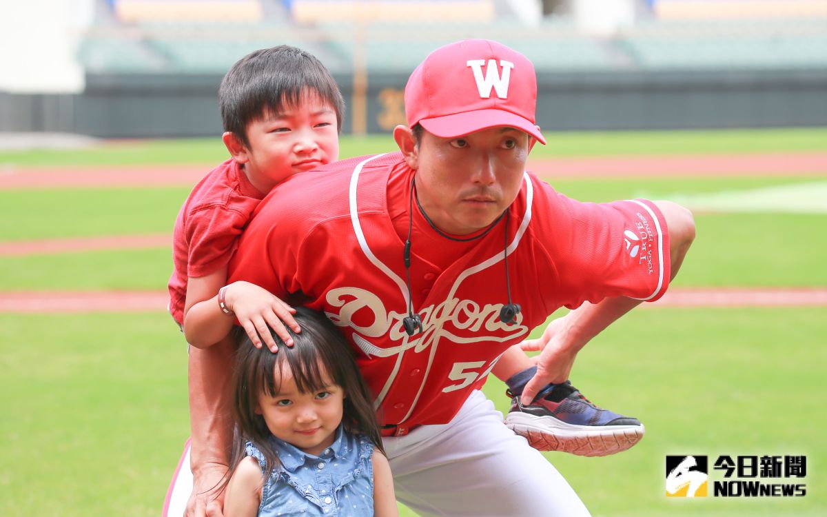 ▲川﨑宗則回憶2013年成為MLB首位使用「父親名單」的日籍球員，坦言當年曾被總教練怒斥「快回家顧老婆」，復出時更驚喜收到整袋嬰兒用品，如今大谷翔平當爸，也讓這段往事再度引發討論。（圖／記者葉政勳攝／資料照）