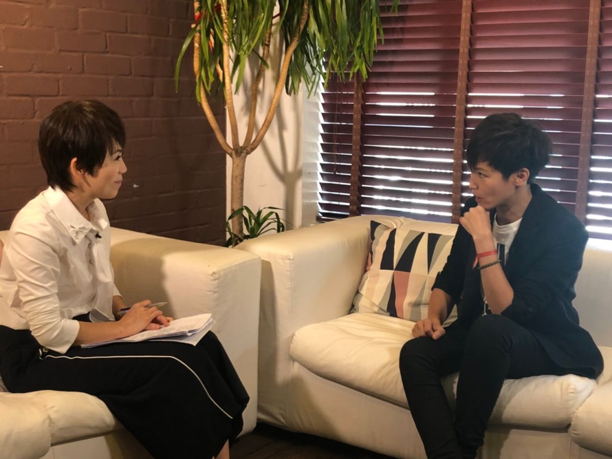 ▲陳雅琳（左）獨家專訪反送中歌手何韻詩。（圖／壹電視）